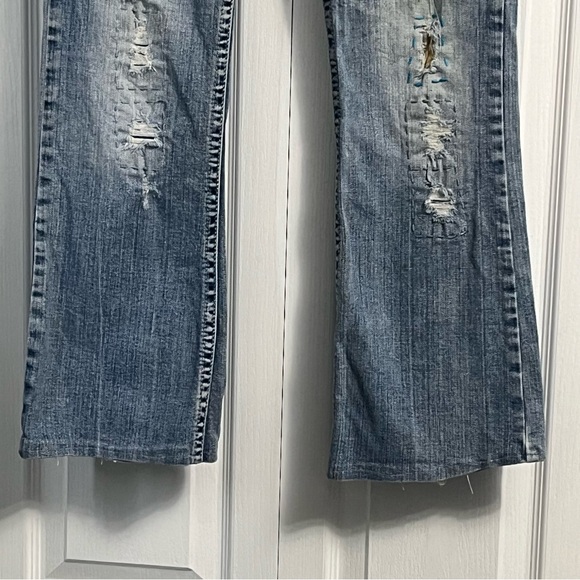 SILVER Tuesday denim jeans with distressed patches women’s size 28 - Picture 4 of 14